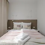 Nowoczesny Apartament Very Berry W Poznaniu Z Parkingiem I Biurkiem By Noclegi Renters